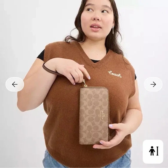 Coach Long Zip Around Wallet
In Signature Canvas - Picture 8 of 15